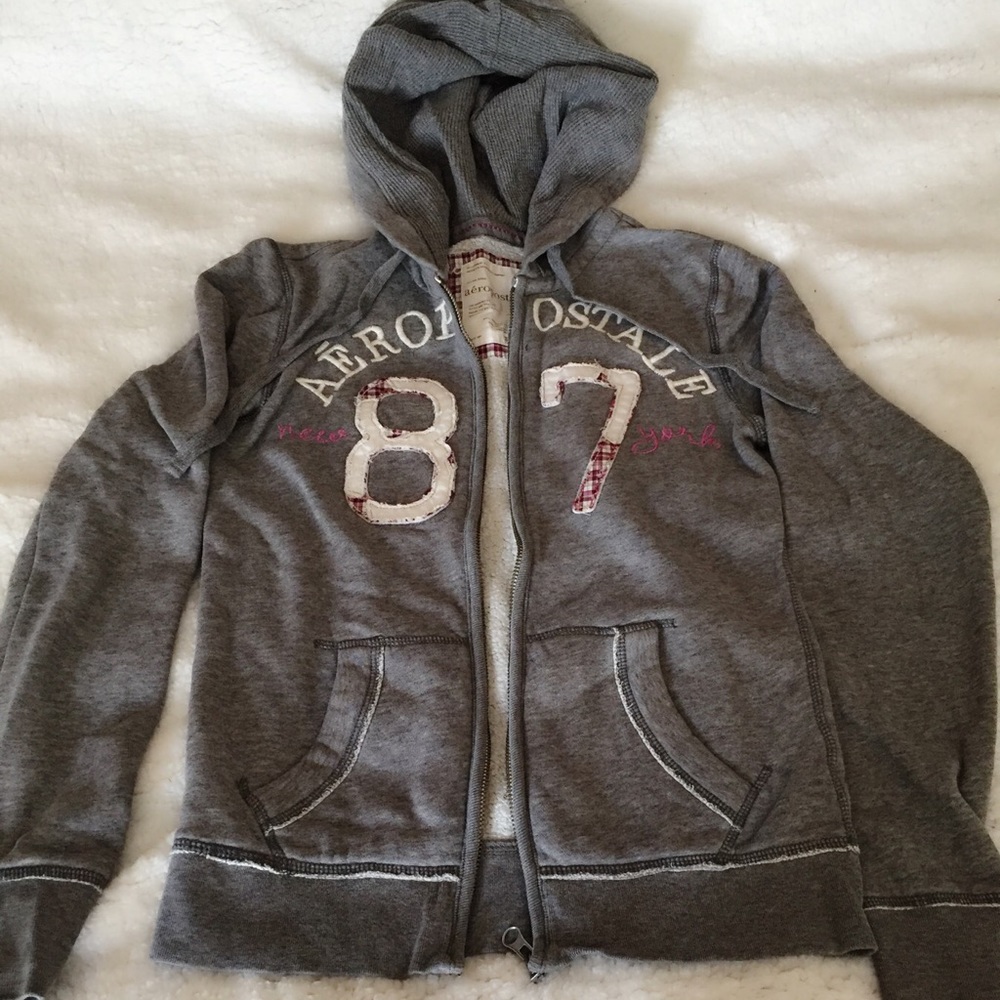 Aeropostale sweater gray